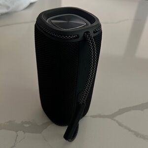 Black Bluetooth Portable Speaker
